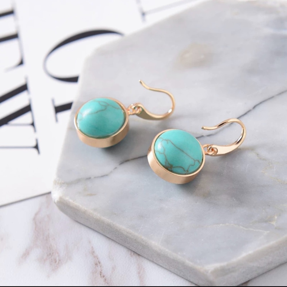 Beautiful turquoise drop earrings